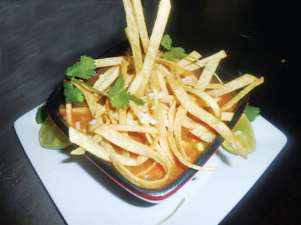 Dos Laredos Tex-Mex | restaurant | 1229 Washington St, Commerce, TX 75428, USA | 9038861234 OR +1 903-886-1234