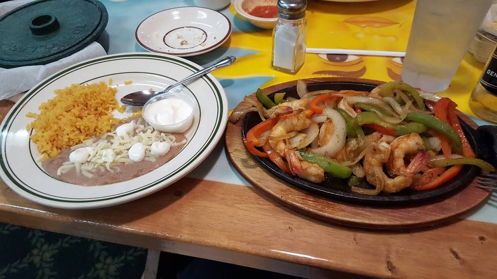 Sol De Mexico | restaurant | 507 Main St, Mukwonago, WI 53149, USA | 2623631564 OR +1 262-363-1564