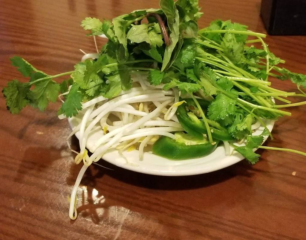 Linhs Bistro | restaurant | 5532 Airway Rd, Dayton, OH 45431, USA | 9372521857 OR +1 937-252-1857