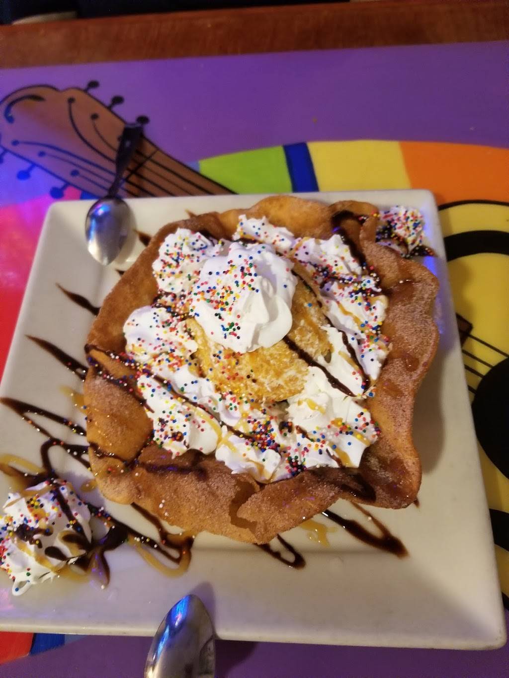 El Toro Cantina Bar & Restaurant | restaurant | 3008, 1934 W 6th St, Wilmington, DE 19805, USA | 3025435621 OR +1 302-543-5621