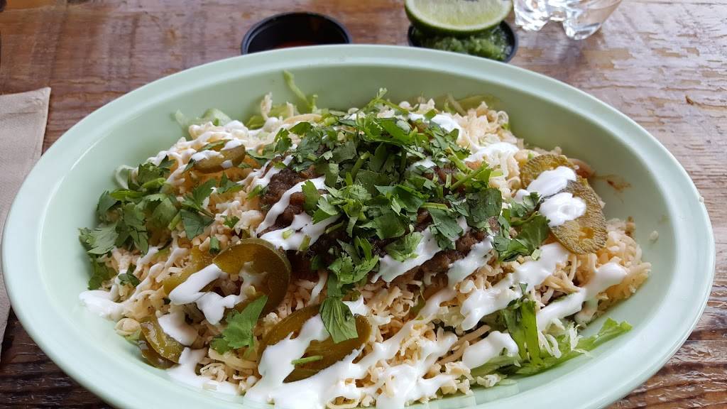 Wilbur Mexicana | restaurant | 552 King St W, Toronto, ON M5V 1M3, Canada | 4167921878 OR +1 416-792-1878