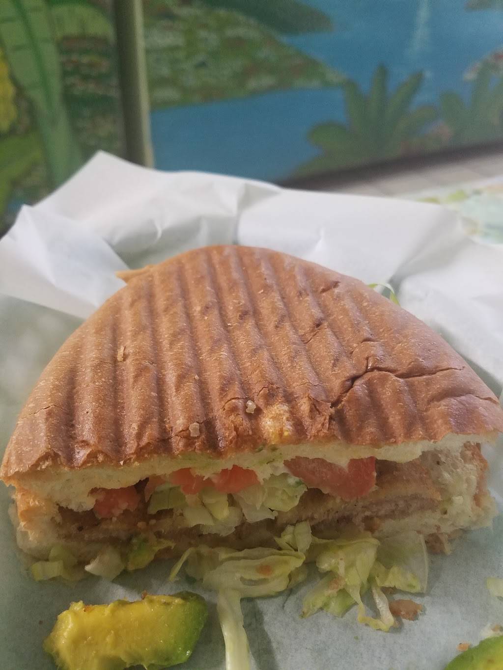 Arco Iris Juice Bar & Restaurant | restaurant | 610 S Oxnard Blvd, Oxnard, CA 93030, USA | 8054879967 OR +1 805-487-9967