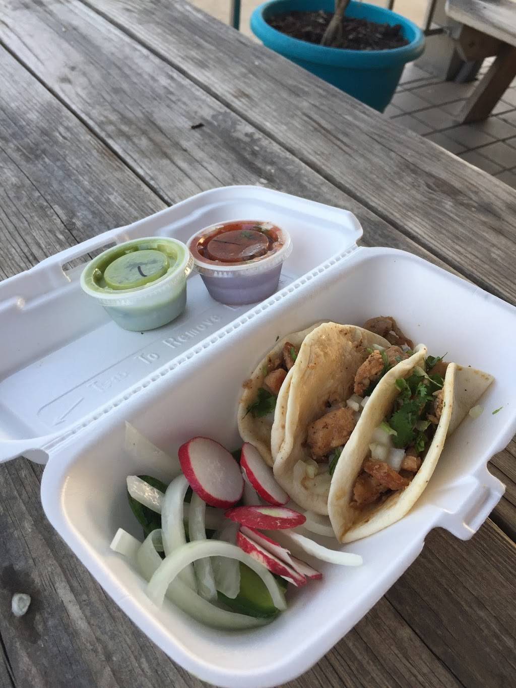 Mangos Gourmet Shop | restaurant | 2050 M.L.K. Jr Blvd, Fayetteville, AR 72701, USA | 4793012793 OR +1 479-301-2793