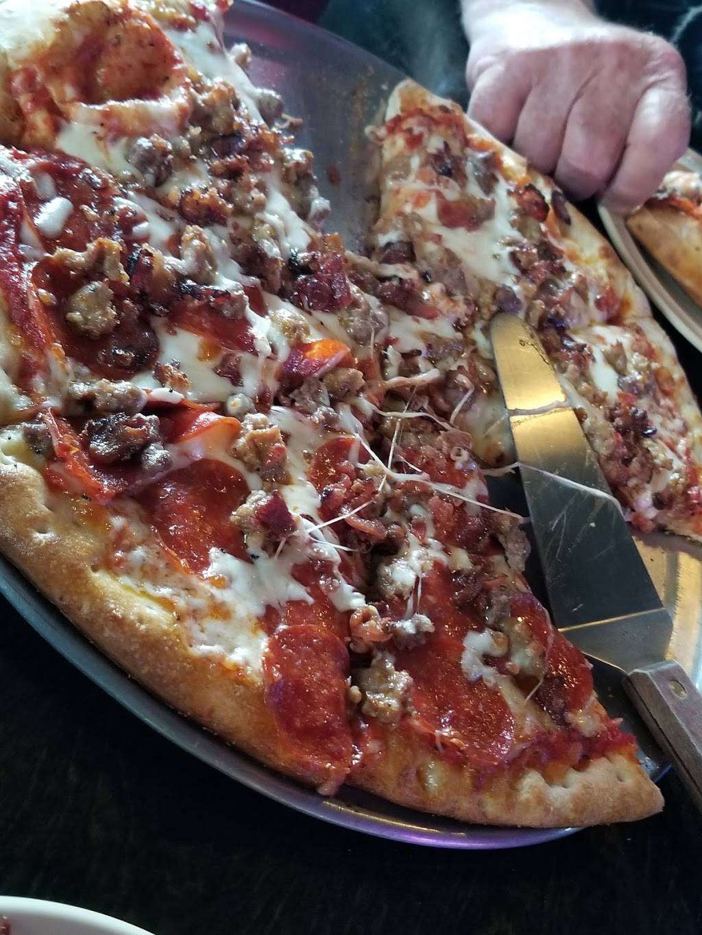 Bullpen Pizza | restaurant | 14019 Southwest Fwy, Sugar Land, TX 77478, USA | 2812420190 OR +1 281-242-0190