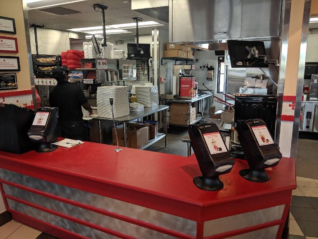 Freddys Frozen Custard & Steakburgers | restaurant | 7160 Interstate Blvd, Horn Lake, MS 38637, USA | 6624705482 OR +1 662-470-5482