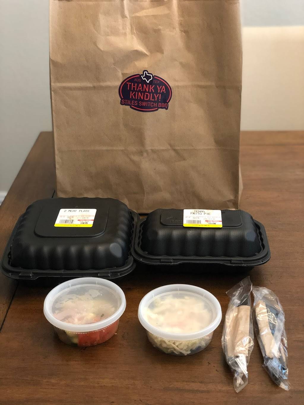 Stiles Switch BBQ | restaurant | 800 W Whitestone Blvd Suite A-1, Cedar Park, TX 78613, USA | 5123053611 OR +1 512-305-3611