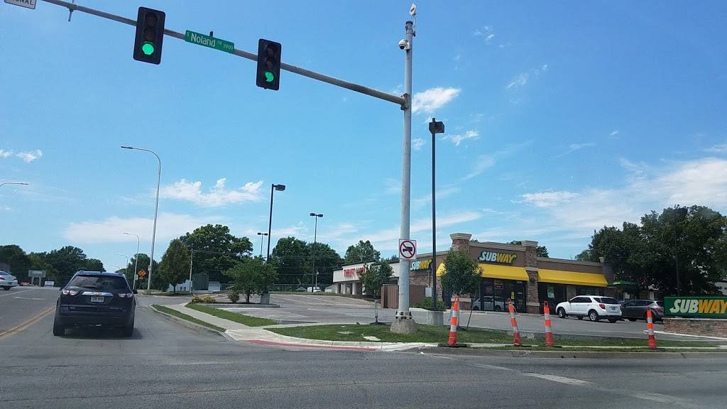 Subway | meal takeaway | 3850 S Noland Rd, Independence, MO 64055, USA | 8162520550 OR +1 816-252-0550