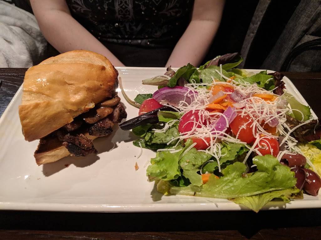 Carrabbas Italian Grill | restaurant | 2150 Northwoods Blvd #100, North Charleston, SC 29406, USA | 8438240404 OR +1 843-824-0404