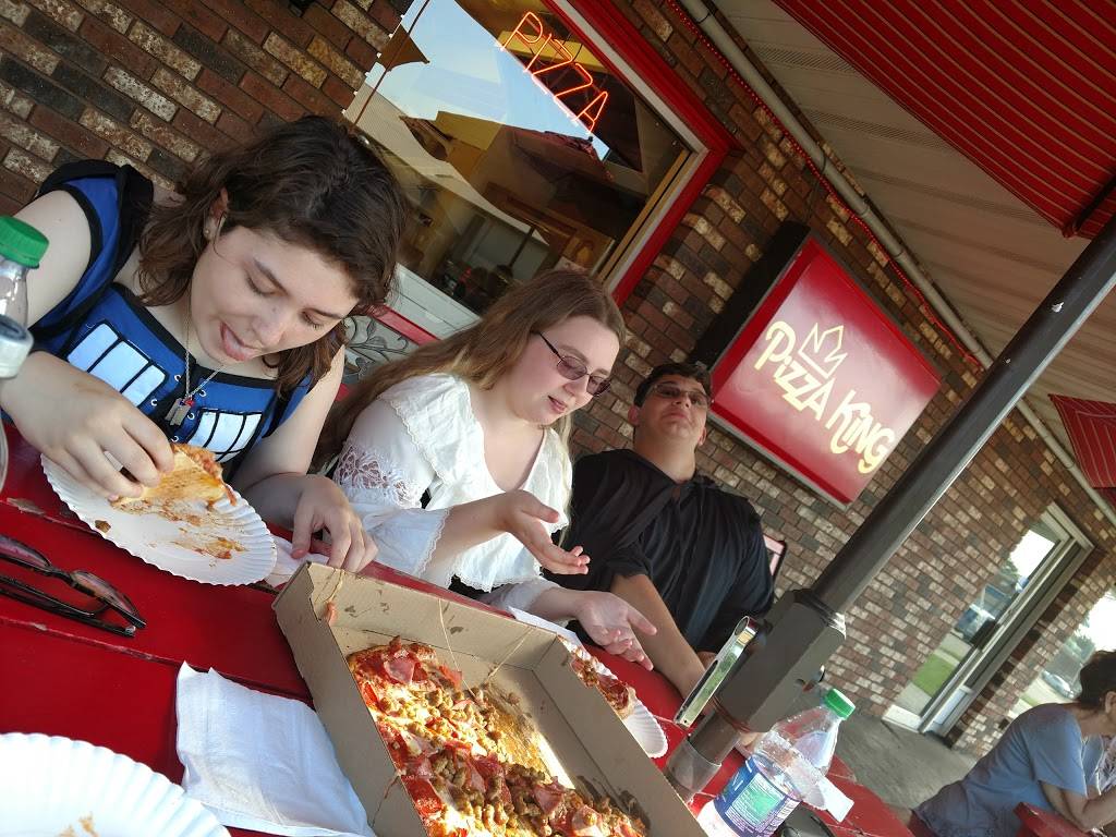 Pizza King | restaurant | 92 E Michigan Ave, Galesburg, MI 49053, USA | 2696654244 OR +1 269-665-4244