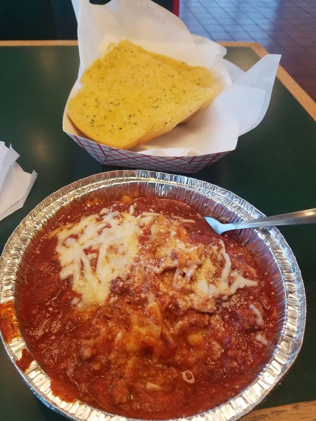 Original Spaghetti & Sub House | restaurant | 2446 Wabash Ave, Terre Haute, IN 47807, USA | 8122320729 OR +1 812-232-0729