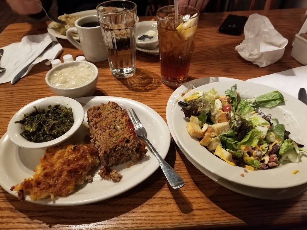 Cracker Barrel Old Country Store | restaurant | 5 Crowell Rd, Asheville, NC 28806, USA | 8286652221 OR +1 828-665-2221