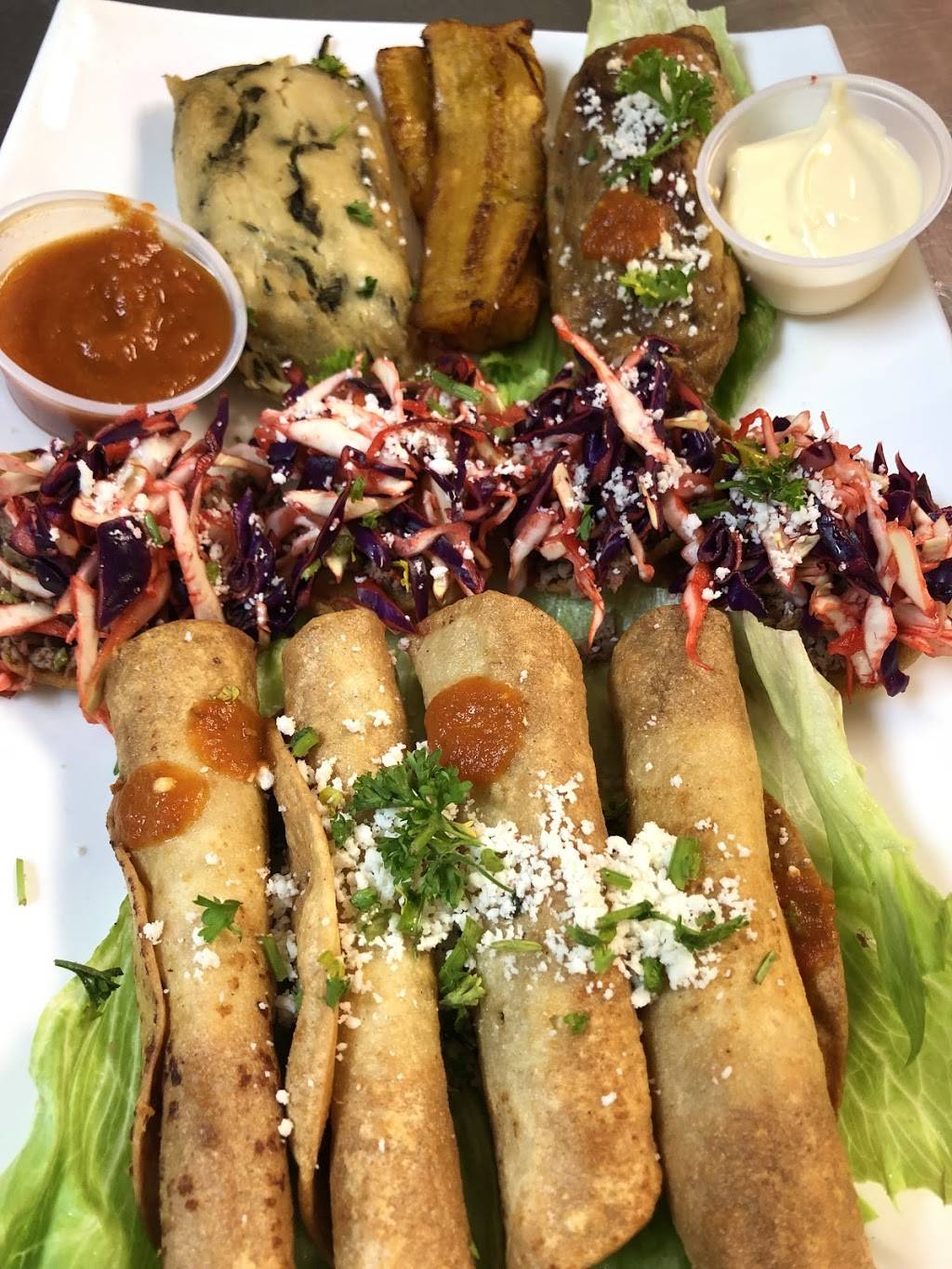 La verda Emi restaurante y panadería | restaurant | 11055 Dennis Rd #17, Dallas, TX 75229, USA | 9722467555 OR +1 972-246-7555