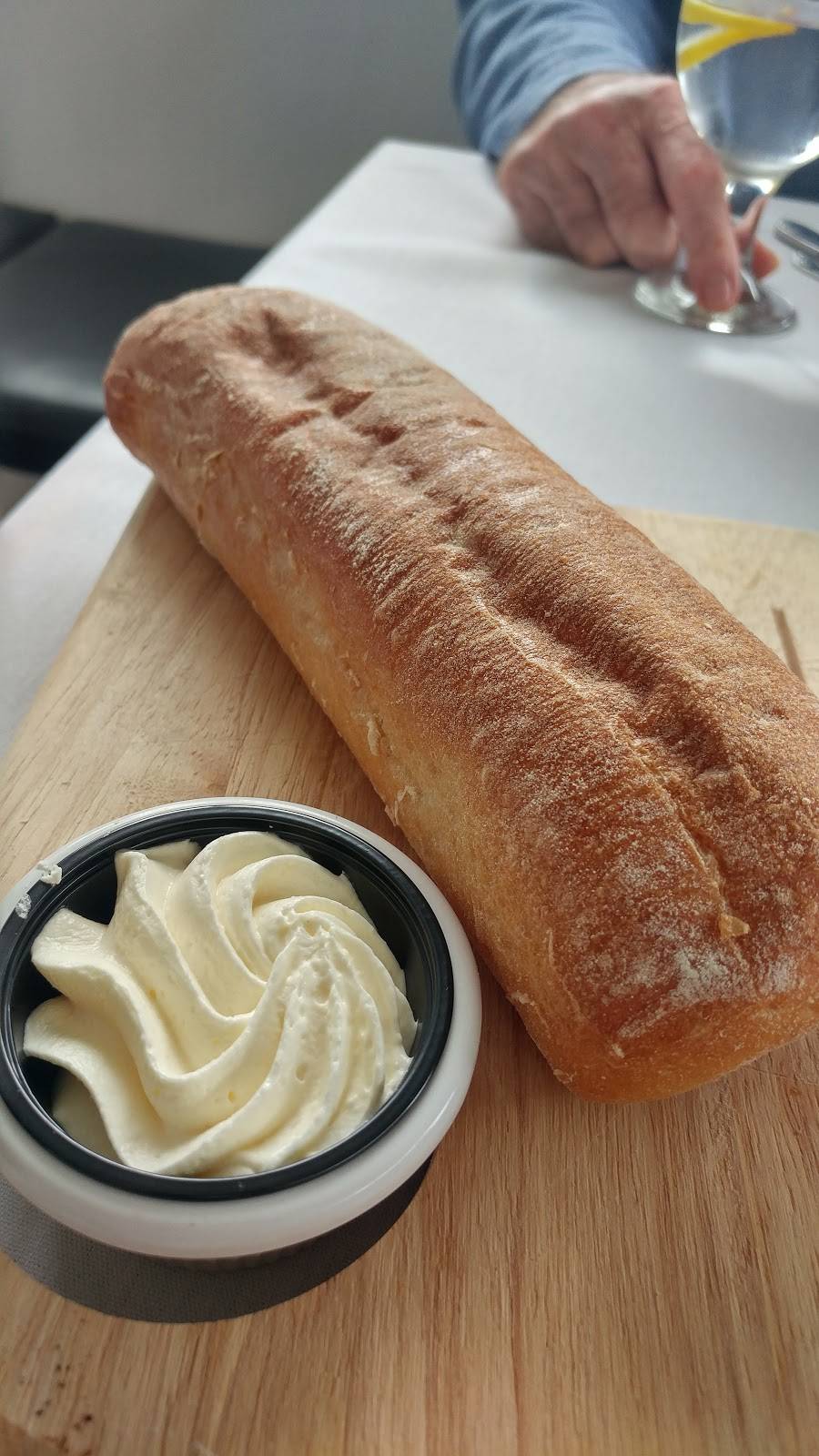 Rons Landing | restaurant | 379 Ocean Blvd, Hampton, NH 03842, USA | 6039292122 OR +1 603-929-2122