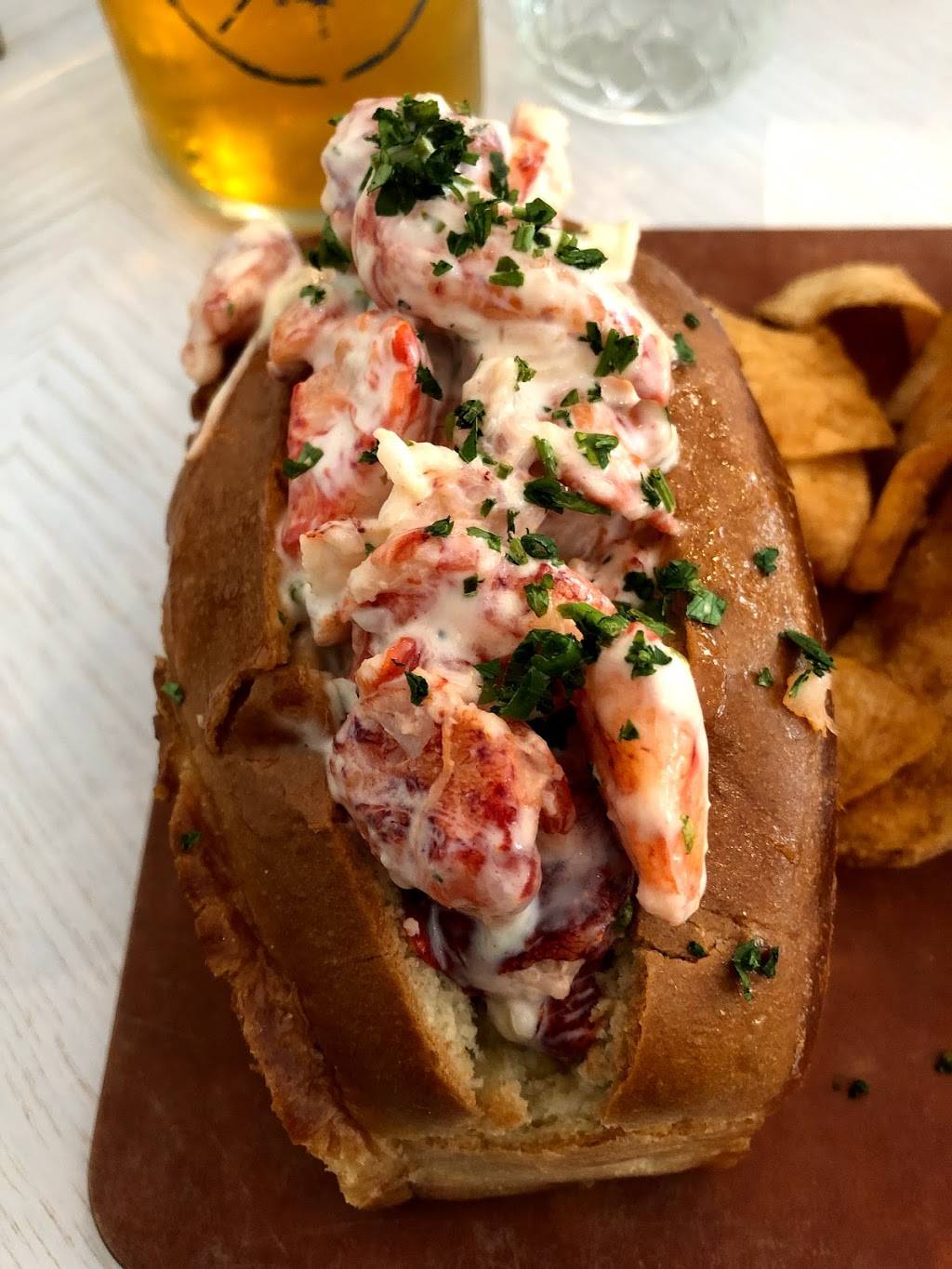 The Hampton Social | restaurant | 9114 Strada Pl, Naples, FL 34108, USA | 2392022038 OR +1 239-202-2038