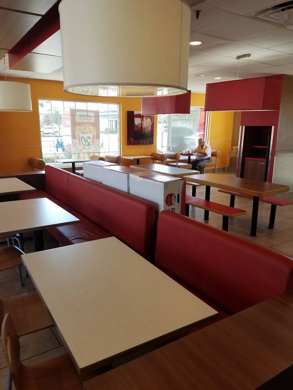 KFC | restaurant | 6300 9th St N, St. Petersburg, FL 33702, USA | 7275271440 OR +1 727-527-1440