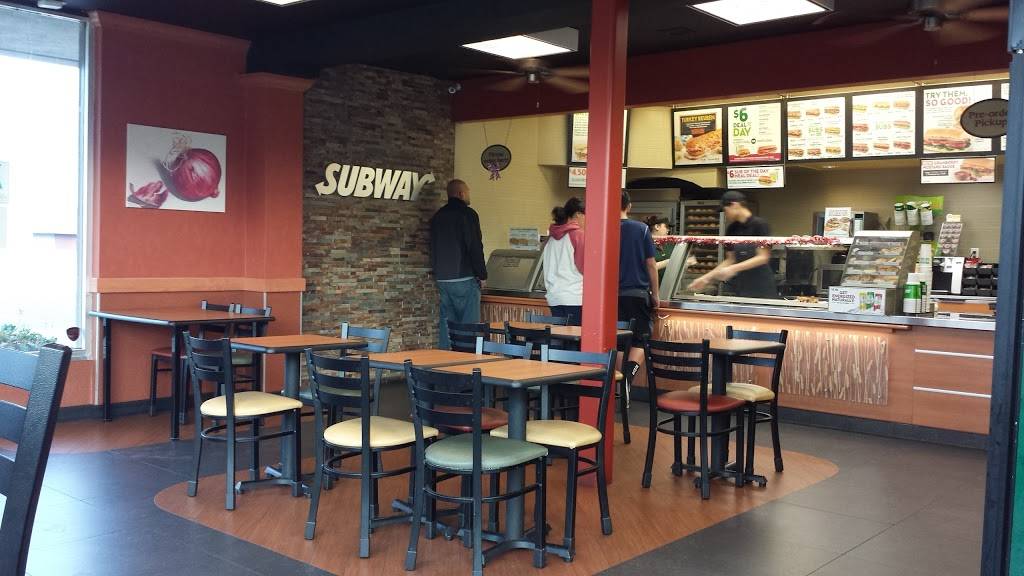 Subway Restaurants | restaurant | 1059 E Rte 66, Glendora, CA 91740, USA | 6268527644 OR +1 626-852-7644