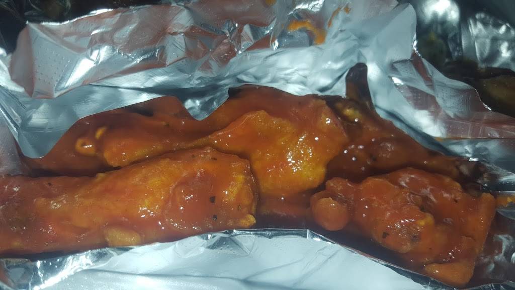 Hot wing connections | restaurant | 1807 S Lumpkin Rd # F, Columbus, GA 31903, USA | 7066827891 OR +1 706-682-7891