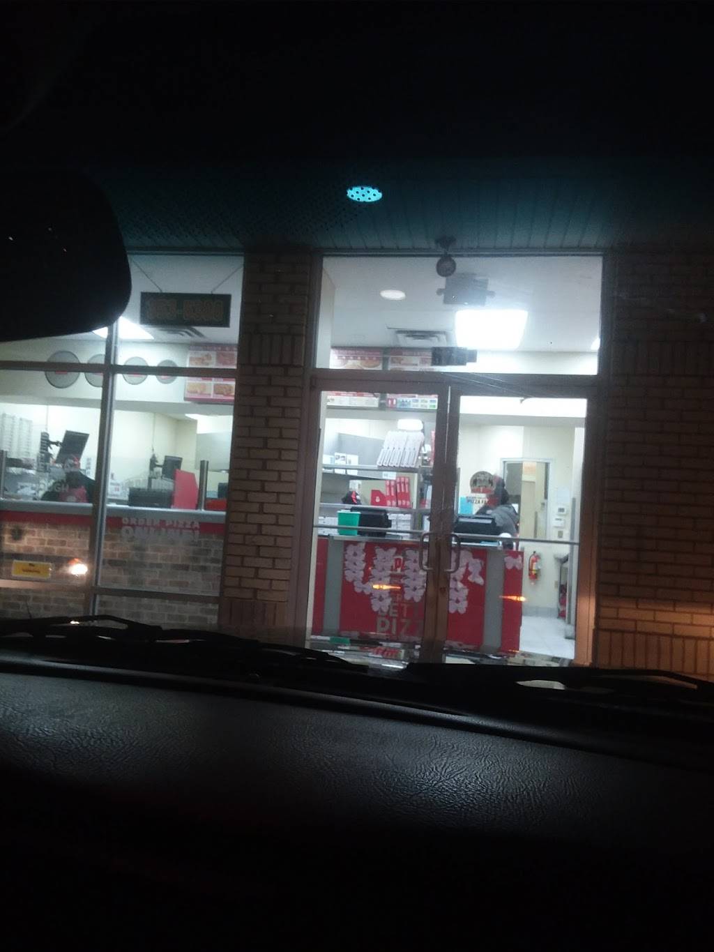 Papa Johns Pizza | restaurant | 675 W Fire Tower Rd, Winterville, NC 28590, USA | 2523535300 OR +1 252-353-5300