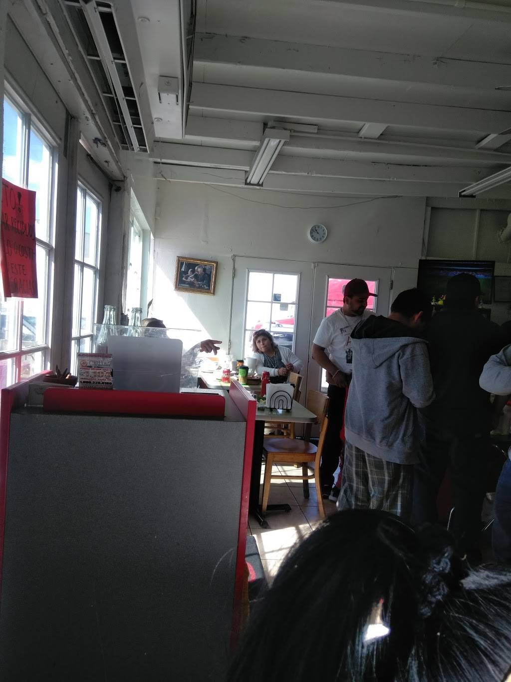 Taqueria El Korita | restaurant | 2802 Ocean View Blvd, San Diego, CA 92113, USA | 6194086625 OR +1 619-408-6625