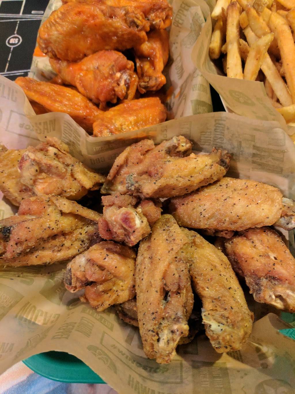 Wingstop | restaurant | 35000 Newark Blvd, Newark, CA 94560, USA | 5107929464 OR +1 510-792-9464