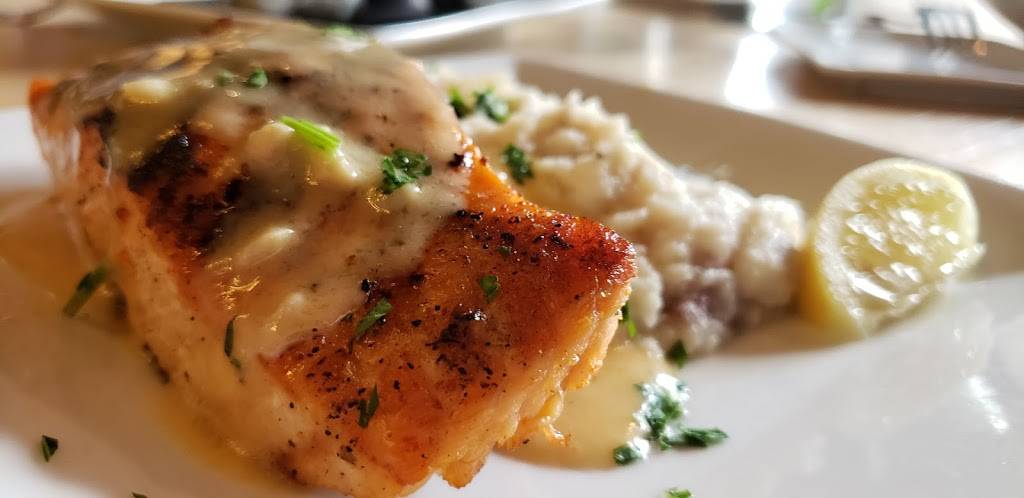 Sedona Taphouse | restaurant | 27466 Novi Rd, Novi, MI 48377, USA | 2489169191 OR +1 248-916-9191