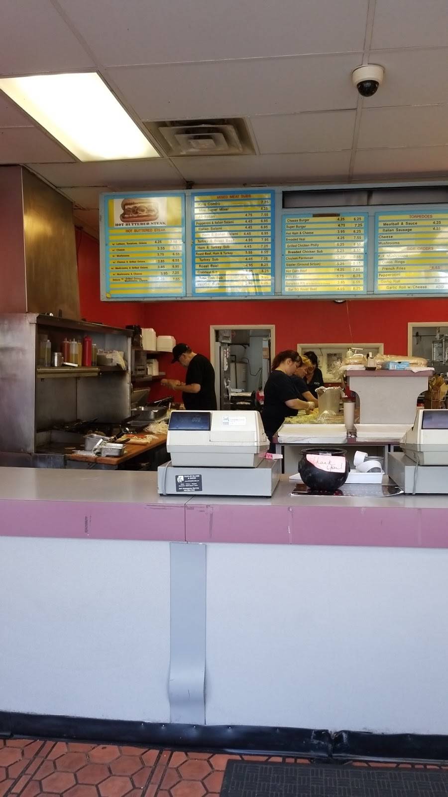 Papa Joes Submarines | restaurant | 566 E 200th St, Euclid, OH 44119, USA | 2166921068 OR +1 216-692-1068