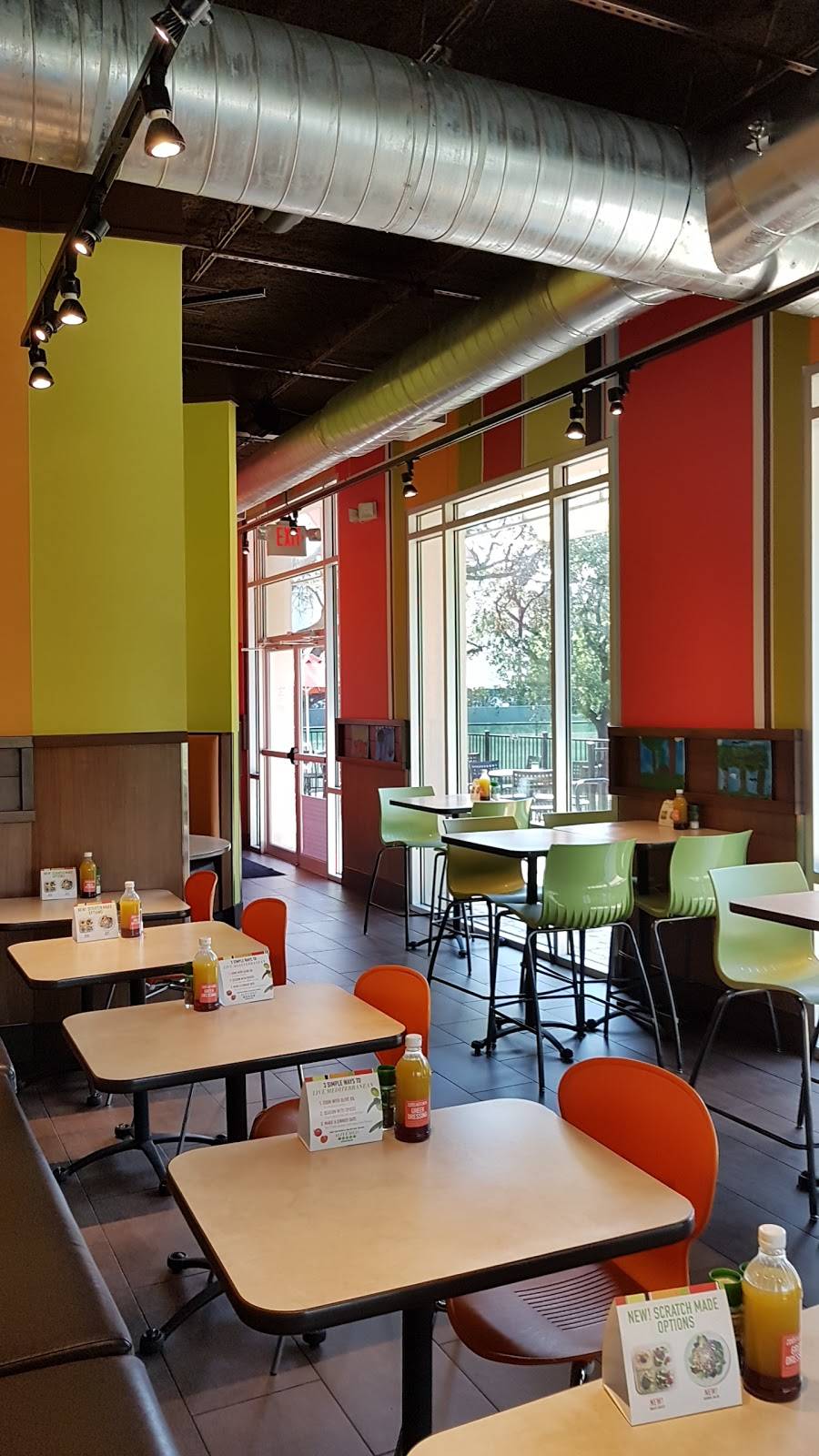 Zoës Kitchen | restaurant | 3838 Westheimer Rd, Houston, TX 77027, USA | 7136215597 OR +1 713-621-5597