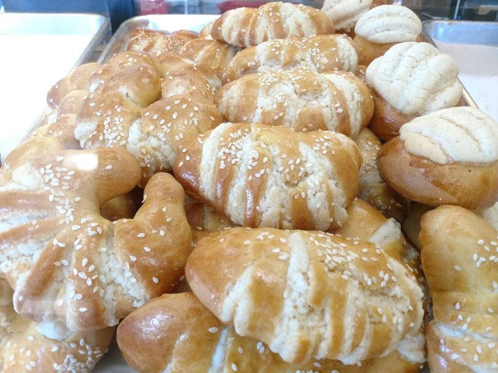 La Usuluteca | restaurant | 4014 W Washington Blvd, Los Angeles, CA 90018, USA | 3237332044 OR +1 323-733-2044