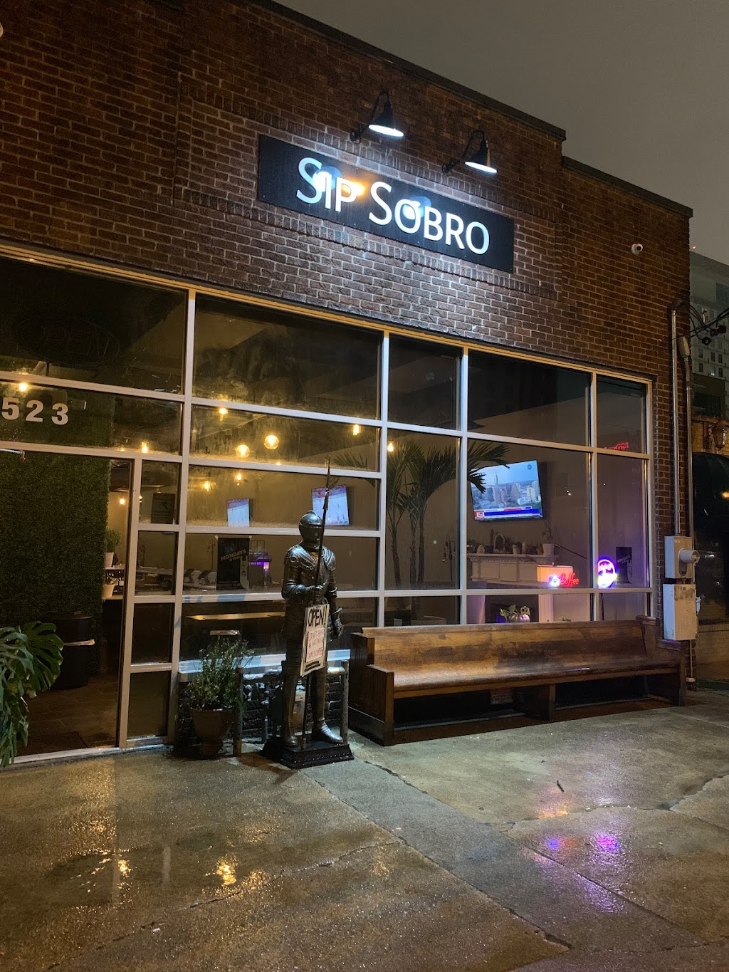 Sip Sobro | restaurant | 523 4th Ave S, Nashville, TN 37210, USA | 6157306983 OR +1 615-730-6983