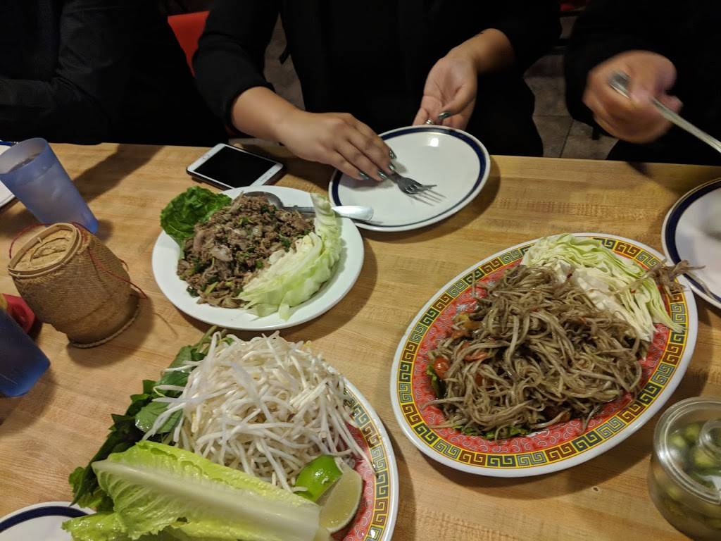 Houakhong | restaurant | 85 E 13th St, Merced, CA 95341, USA | 2097225541 OR +1 209-722-5541