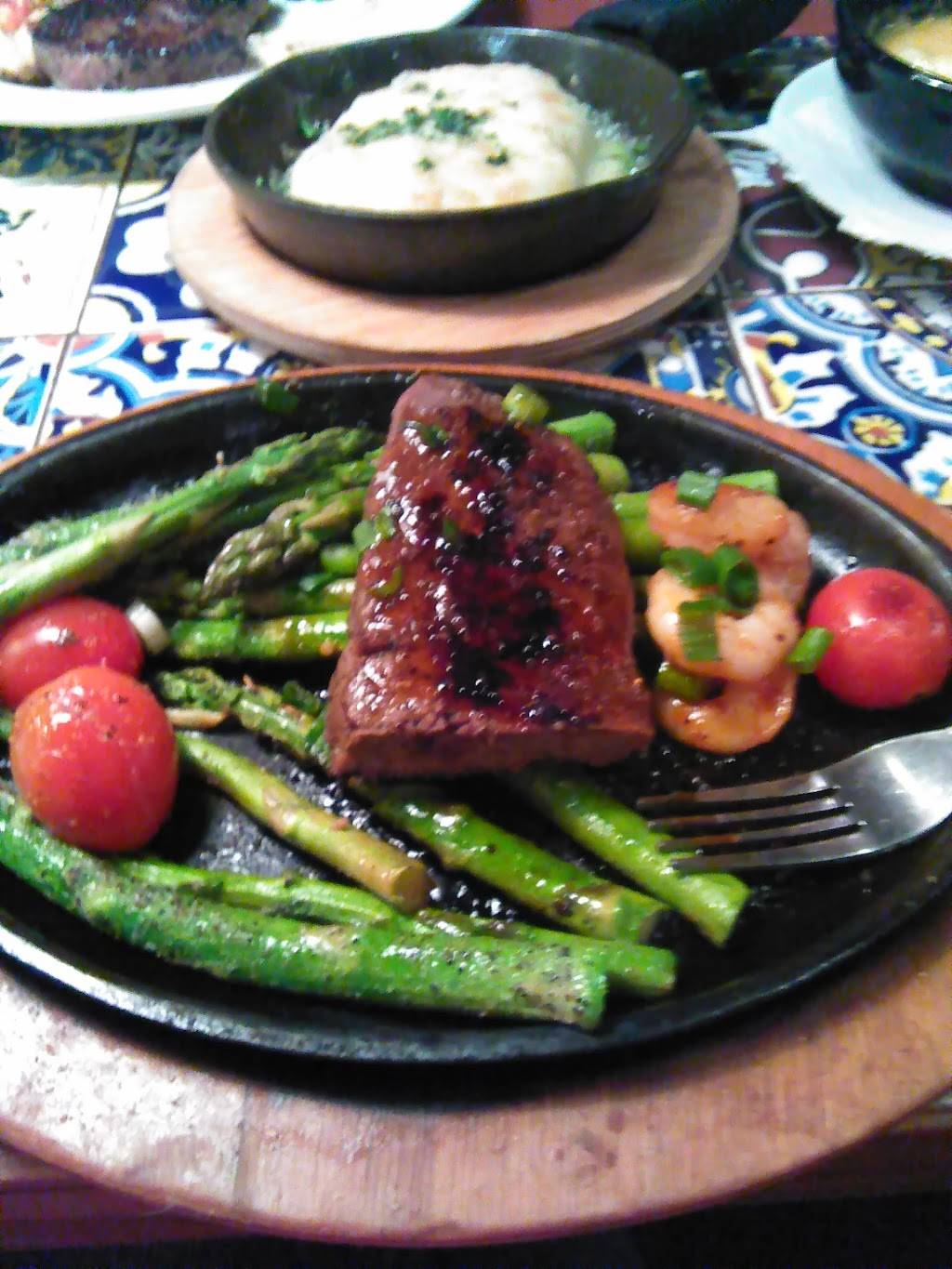 Chilis Grill & Bar | meal takeaway | 2610, 9720 Ridgeland Ave, Chicago Ridge, IL 60415, USA | 7084249866 OR +1 708-424-9866