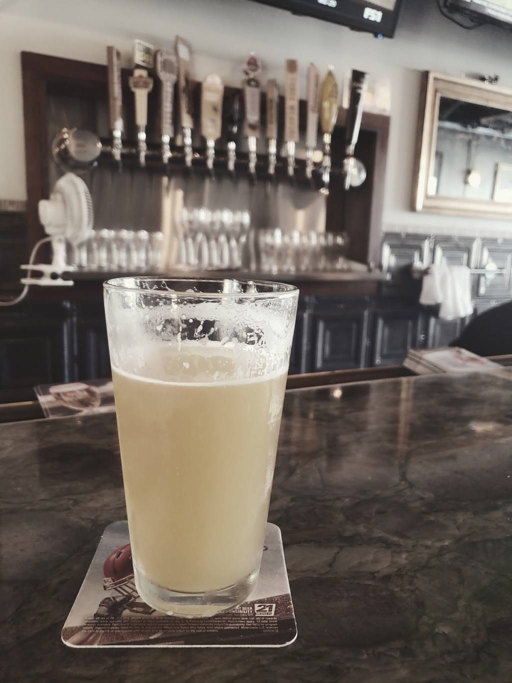 Triple Crown Tavern | restaurant | 714 Adams Ave Unit 101, Huntington Beach, CA 92648, USA | 7144659041 OR +1 714-465-9041