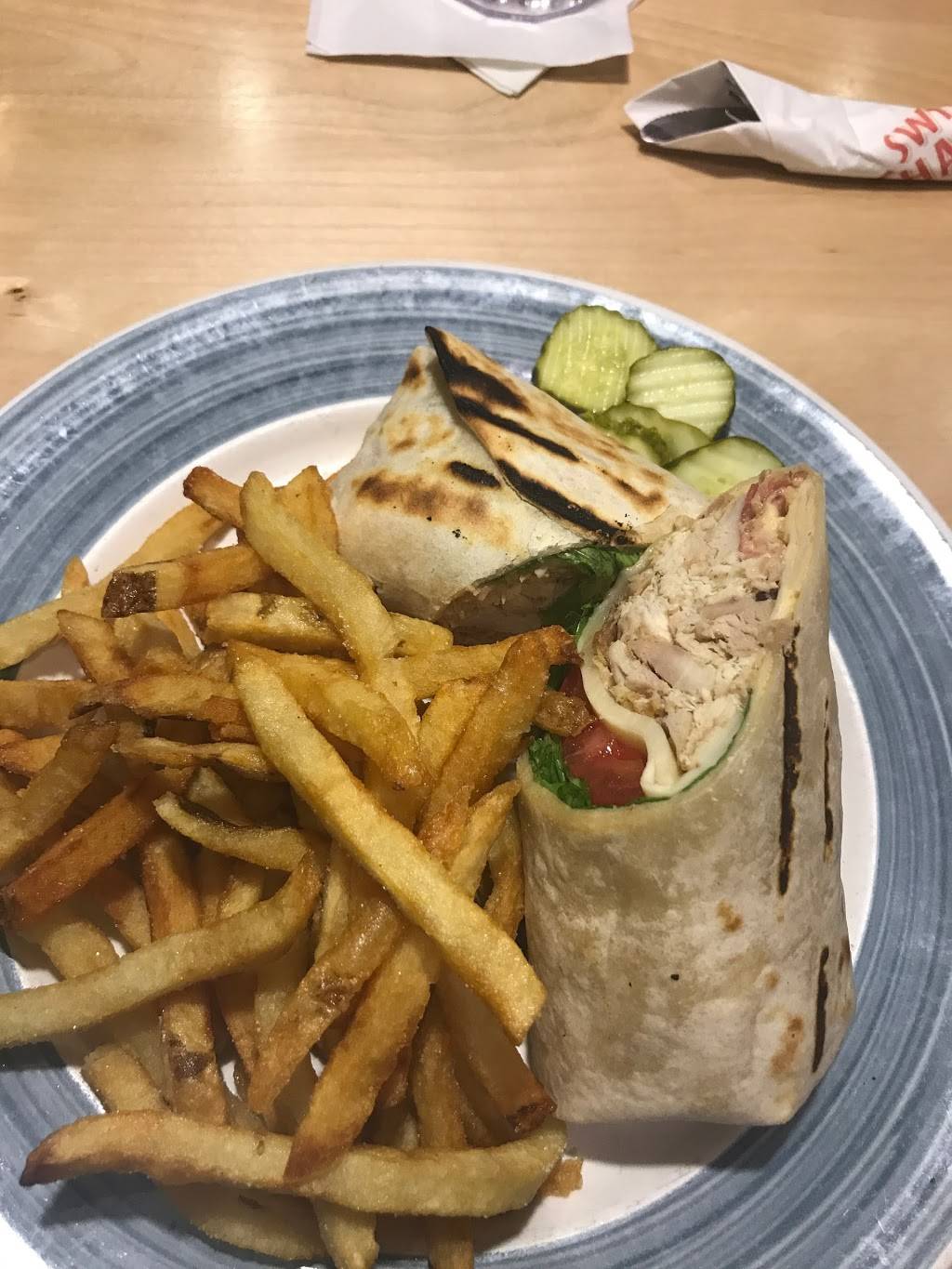 Swiss Chalet | restaurant | 84 Lynden Rd, Brantford, ON N3R 6B8, Canada | 5197596990 OR +1 519-759-6990