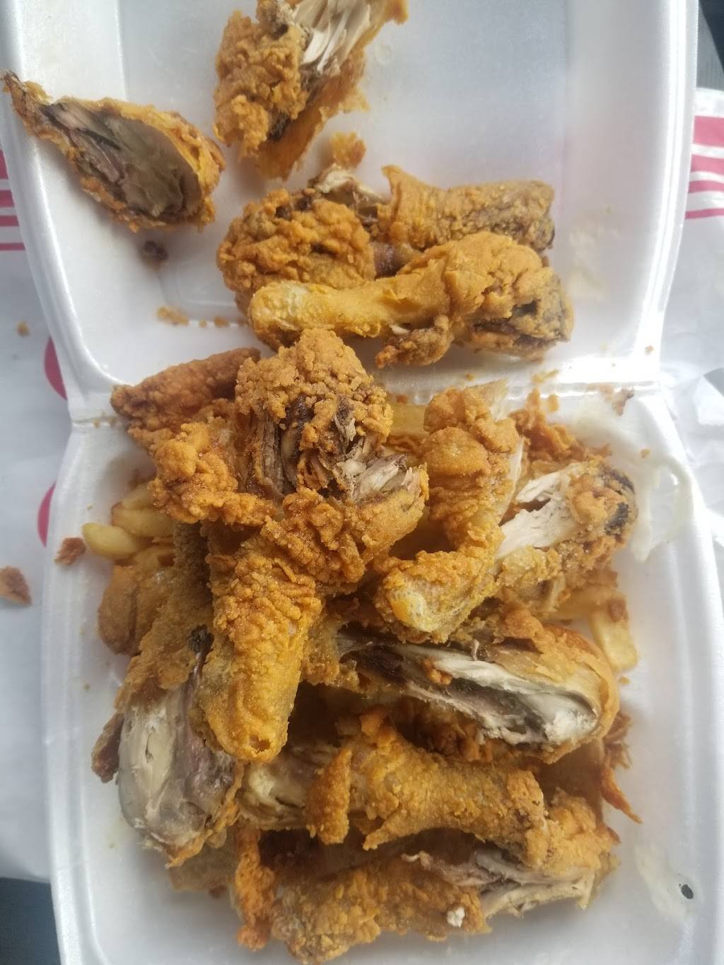 JJ Fish & Chicken | restaurant | 6846 Calumet Ave, Hammond, IN 46324, USA | 2199338888 OR +1 219-933-8888