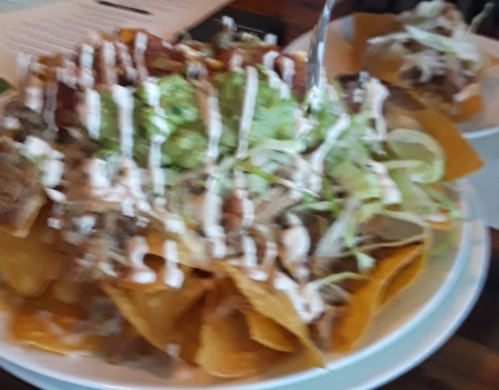 Burgee Bar | restaurant | Fishing Village Dr, Key Largo, FL 33037, USA | 3053672611 OR +1 305-367-2611