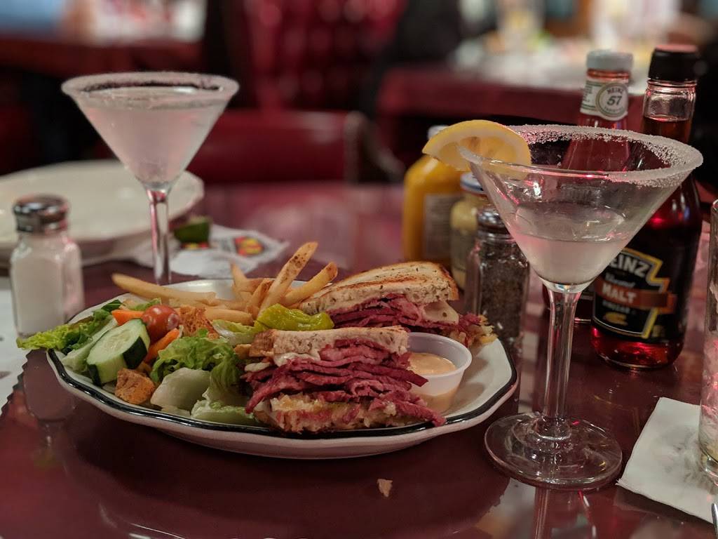 Harrys Plaza Cafe | restaurant | 3313 State St, Santa Barbara, CA 93105, USA | 8056872800 OR +1 805-687-2800