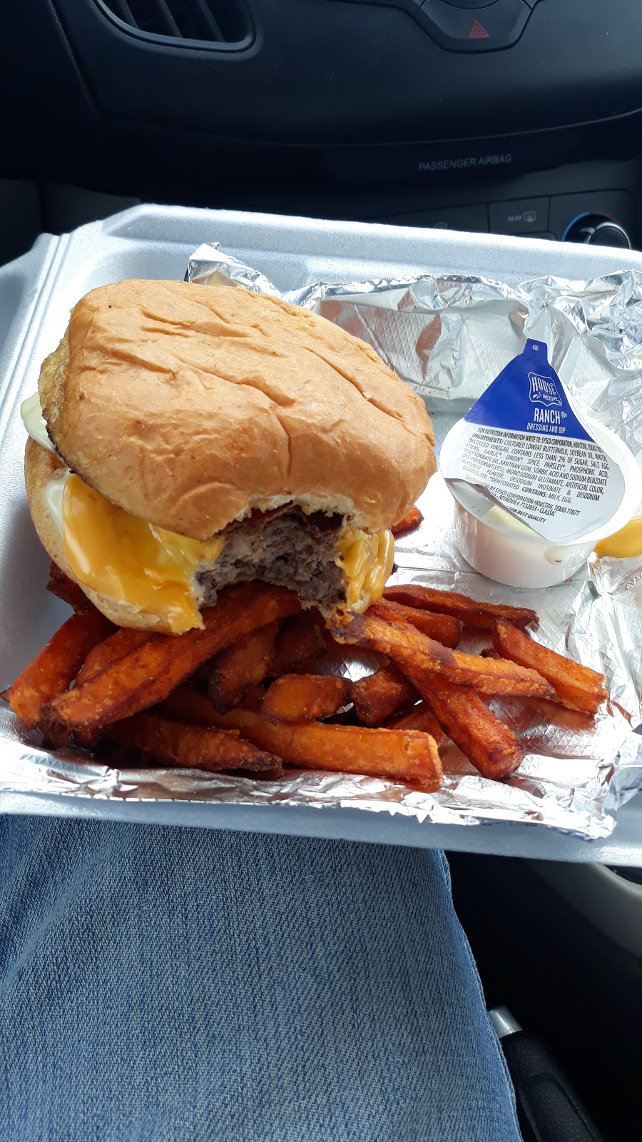 Billys bar and grill | restaurant | Leola, SD 57456, USA | 6054393691 OR +1 605-439-3691