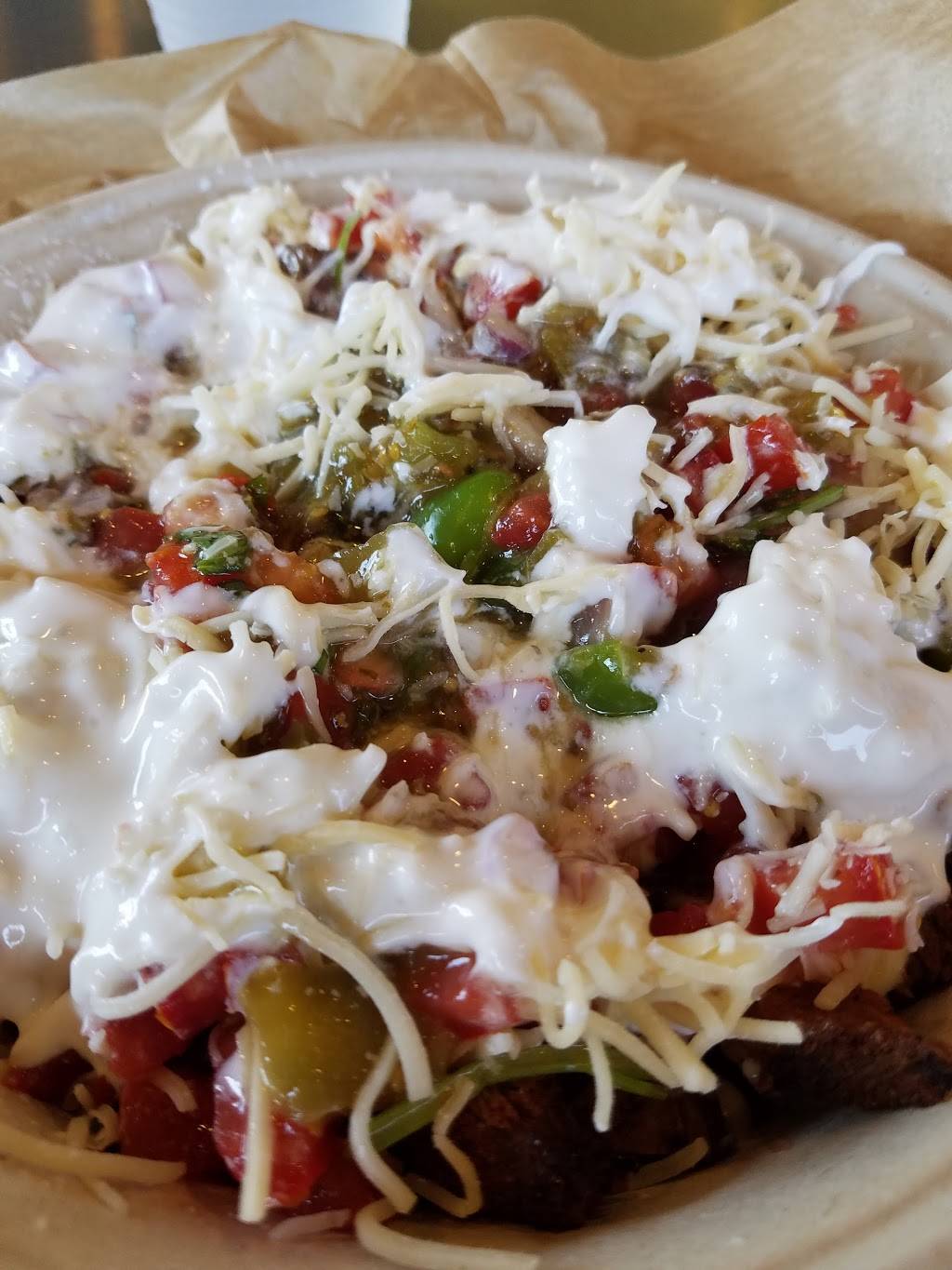 QDOBA Mexican Eats | restaurant | 8441 S Yosemite St #6, Lone Tree, CO 80124, USA | 3037922113 OR +1 303-792-2113