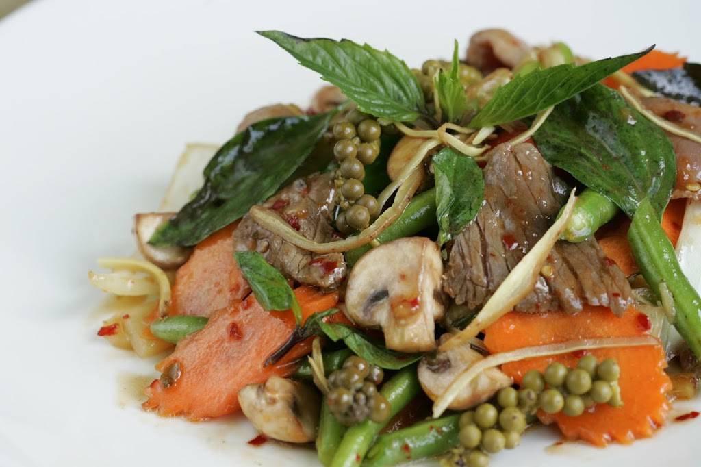 Pho & Spice | restaurant | 7 S Main St, Cheshire, CT 06410, USA | 2034398918 OR +1 203-439-8918