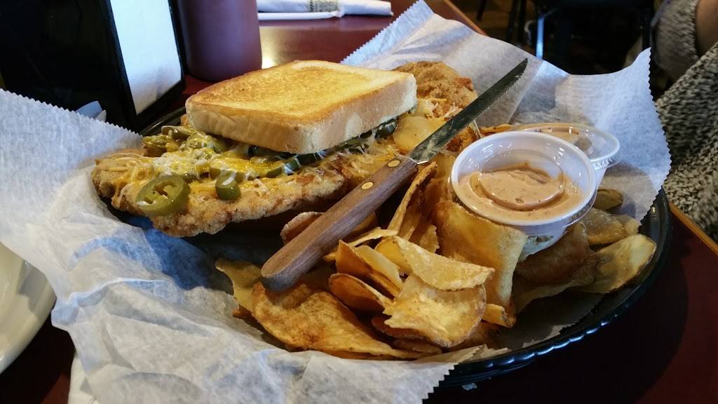 The Warehouse | restaurant | 307 N Main St, Hanna City, IL 61536, USA | 3095654232 OR +1 309-565-4232