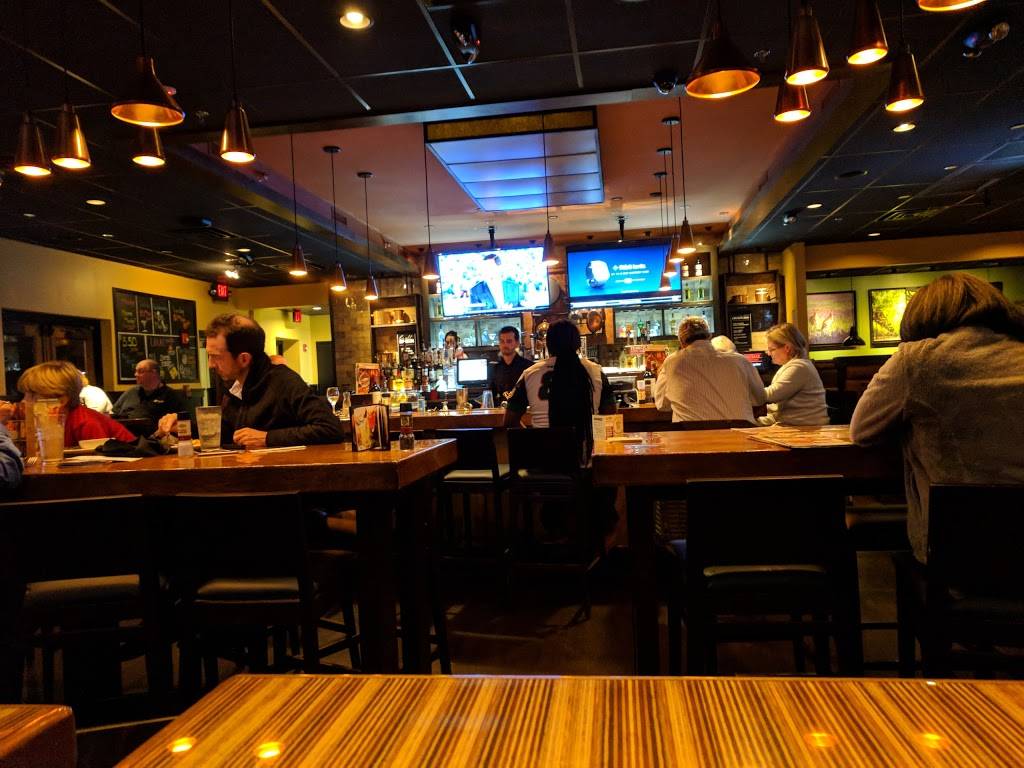 Outback Steakhouse | restaurant | 1101 Seminole Trail, Charlottesville, VA 22901, USA | 4349754329 OR +1 434-975-4329