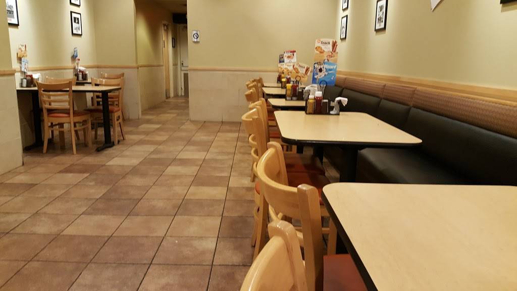 Dairy Queen Grill & Chill | restaurant | 6416 Pullman Dr, Lewis Center, OH 43035, USA | 7405494628 OR +1 740-549-4628