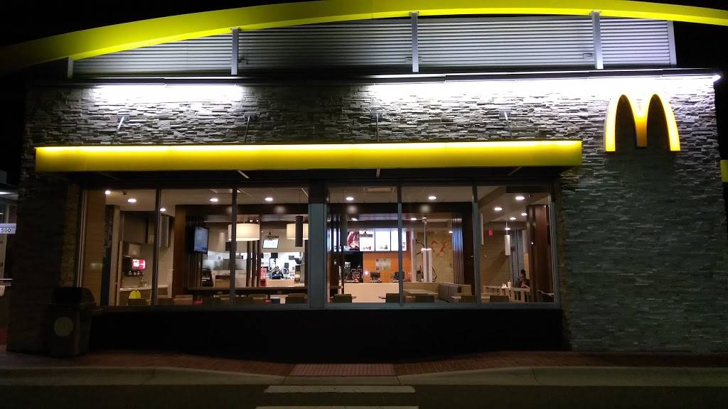 McDonalds | cafe | 1500 S Belcher Rd, Clearwater, FL 33764, USA | 7275301693 OR +1 727-530-1693