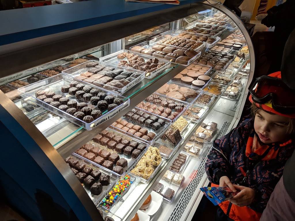 Snack Shack | restaurant | 219 River Run Rd, Keystone, CO 80435, USA | 9704687449 OR +1 970-468-7449