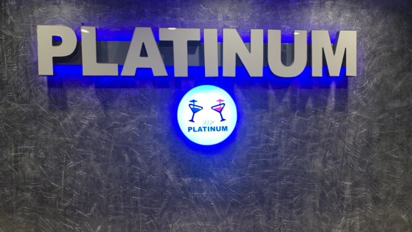 Platinum Cheers | restaurant | 6251 McCormick Blvd Unit C, Chicago, IL 60659, USA | 7736810907 OR +1 773-681-0907