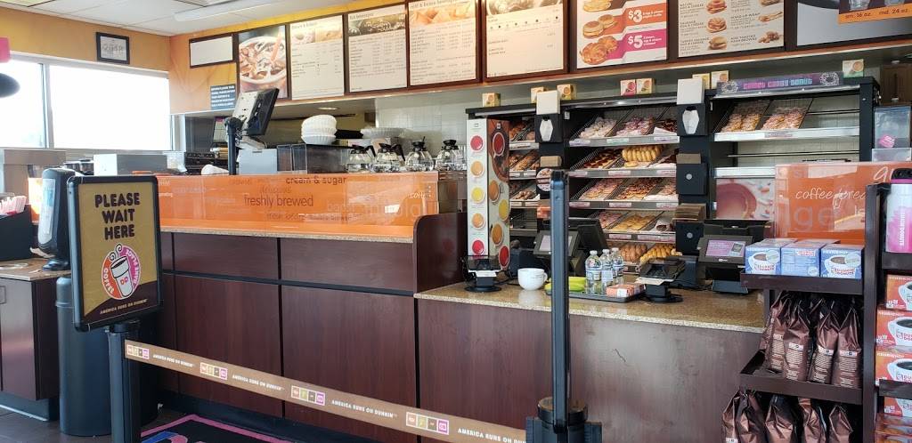 Dunkin Donuts | cafe | 8119 Watson St, McLean, VA 22102, USA | 7032263656 OR +1 703-226-3656