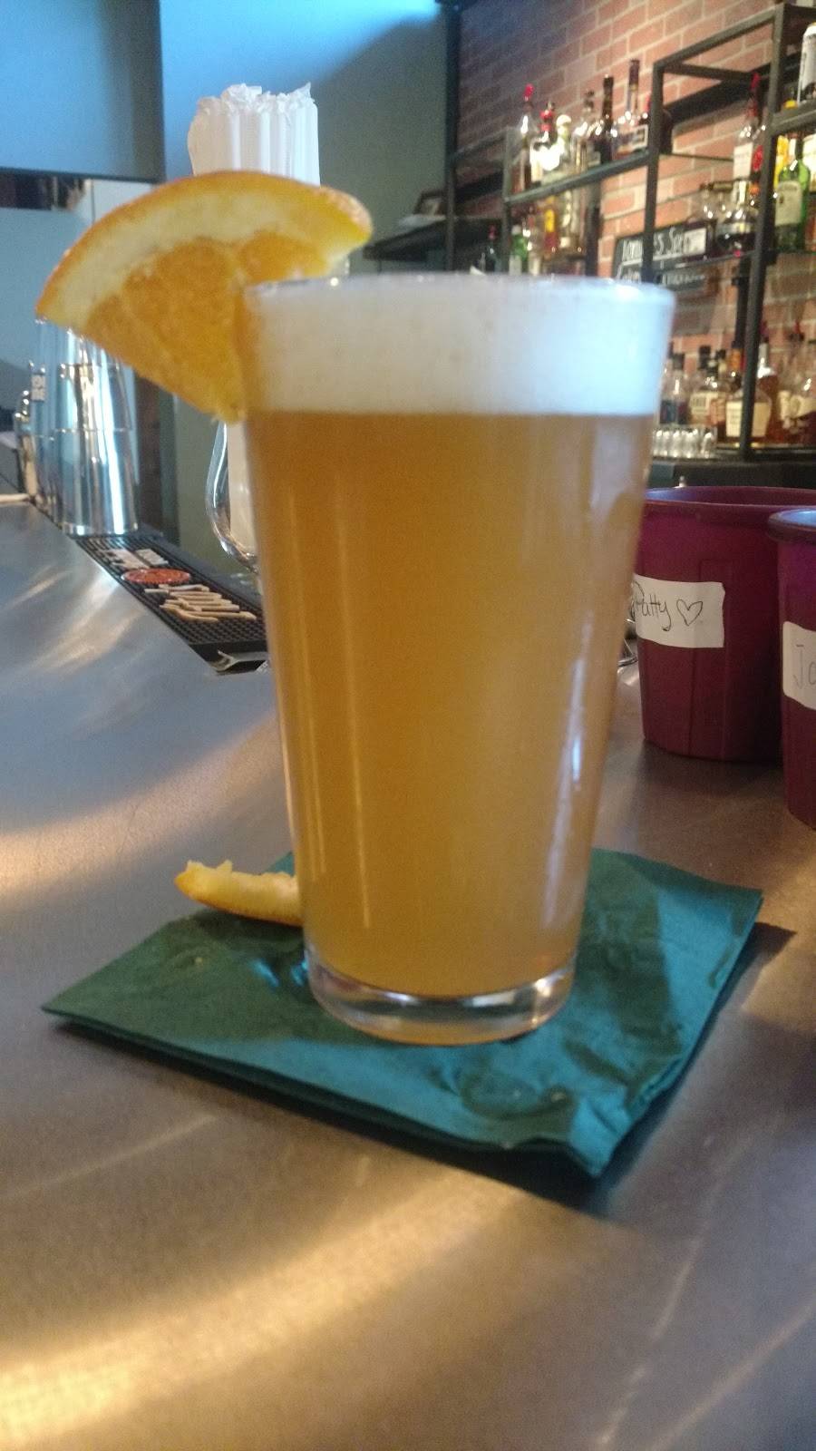 Lakeville Grille & Beer Store | restaurant | 1237 Purdytown Turnpike, Lakeville, PA 18438, USA | 5702269116 OR +1 570-226-9116