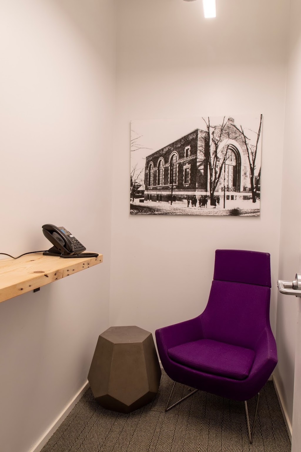 The Substation | restaurant | 4228 Washington St, Boston, MA 02131, USA | 6176766765 OR +1 617-676-6765