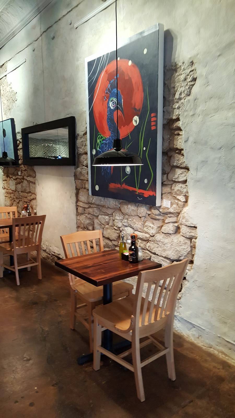 Blue Dahlia Bistro | restaurant | 107 E Hopkins St, San Marcos, TX 78666, USA | 5126679539 OR +1 512-667-9539