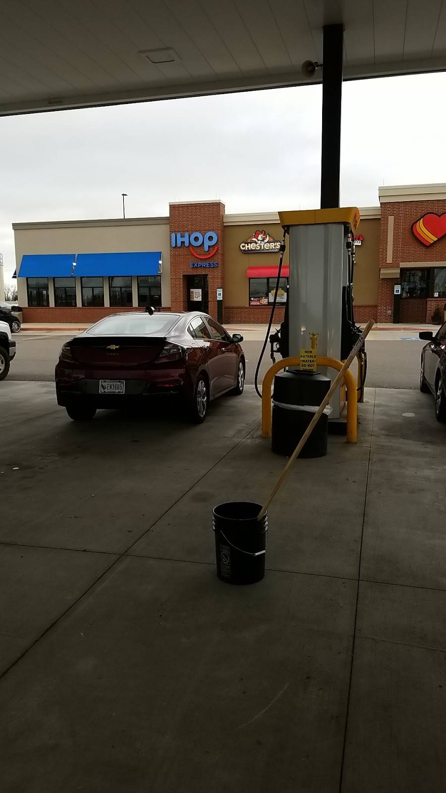 Godfathers Pizza Express | meal takeaway | 3910 S Division St, Blytheville, AR 72315, USA | 8707761126 OR +1 870-776-1126